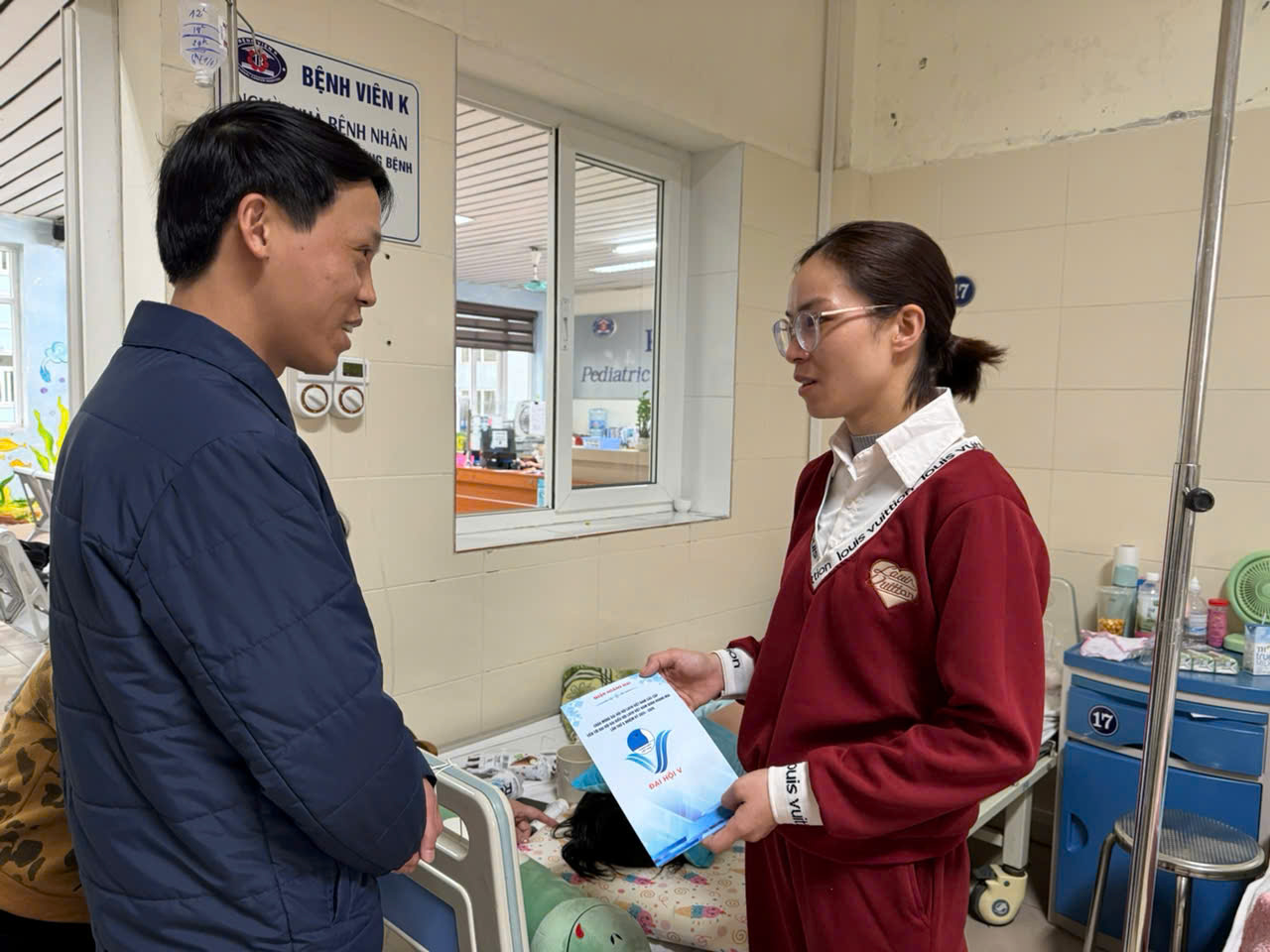 Trường Tiểu học Thúy Lĩnh chung tay giúp đỡ học sinh mắc bệnh hiểm nghèo- Ảnh 2.