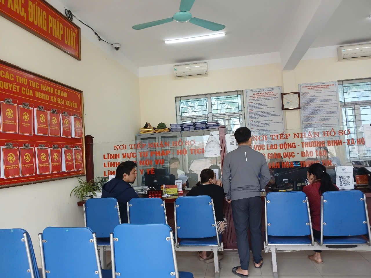 NÂNG CAO SỰ HÀI LÒNG CỦA NHÂN DÂN.- Ảnh 2.