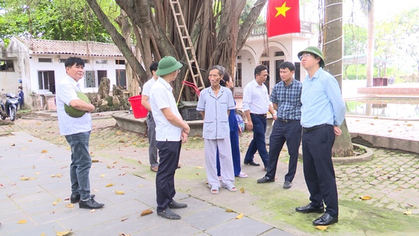 Đồng chí Chủ tịch huyện kiểm tra công tác xử lý vi phạm đất đai tại các xã: Vân Canh, Đức Giang- Ảnh 4.