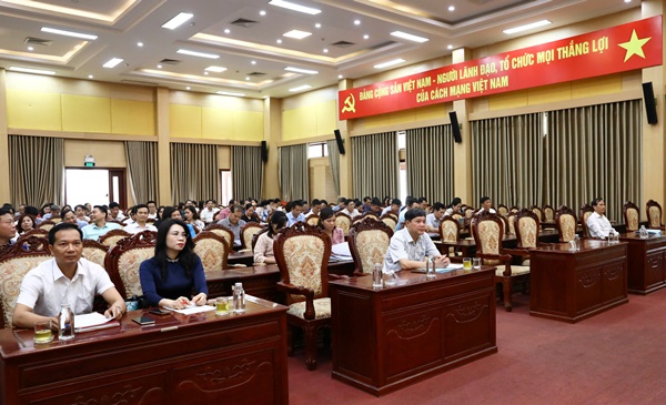 UBND huyện Hoài Đức tổ chức quán triệt, triển khai lấy ý kiến Nhân dân, các ngành, các cấp về Dự thảo Nghị quyết sửa đổi, bổ sung một số điều của Hiến pháp năm 2013- Ảnh 1.
