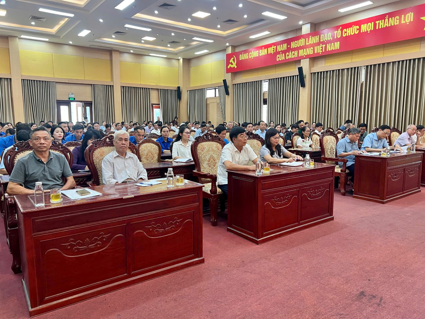 Ủy ban MTTQ Việt Nam huyện lấy ý kiến góp ý dự thảo sửa đổi, bổ sung Hiến pháp năm 2013- Ảnh 1.