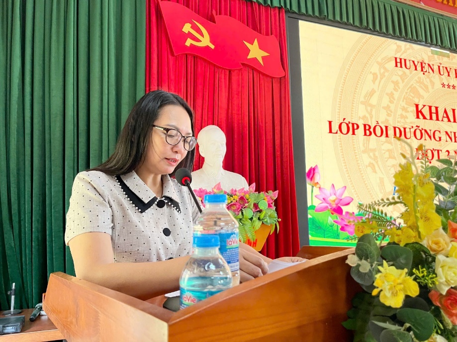 Khai mạc lớp bồi dưỡng nhận thức về Đảng đợt 3 năm 2025- Ảnh 2.