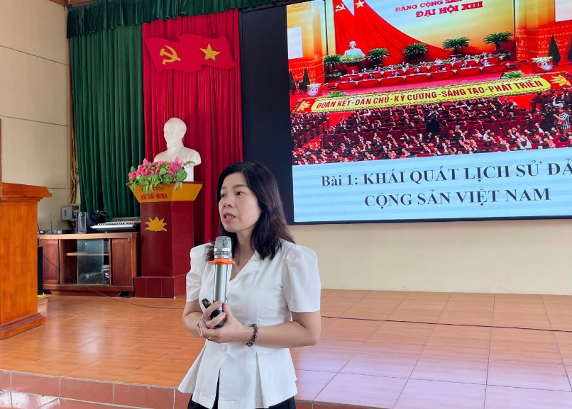 Khai mạc lớp bồi dưỡng nhận thức về Đảng đợt 3 năm 2025- Ảnh 3.