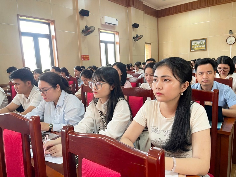Khai mạc lớp bồi dưỡng nhận thức về Đảng đợt 3 năm 2025- Ảnh 4.