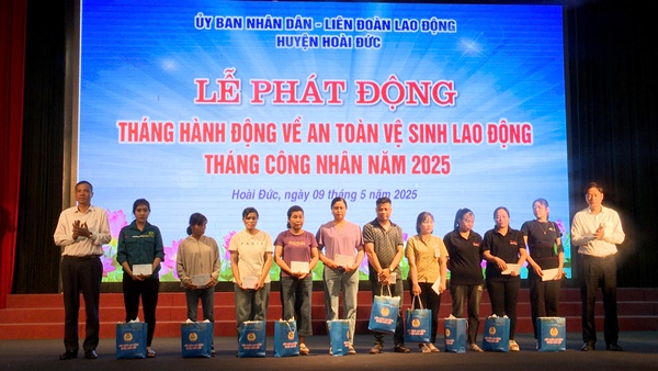 Hoài Đức phát động Tháng hành động về An toàn, vệ sinh lao động và Tháng Công nhân năm 2025- Ảnh 9.