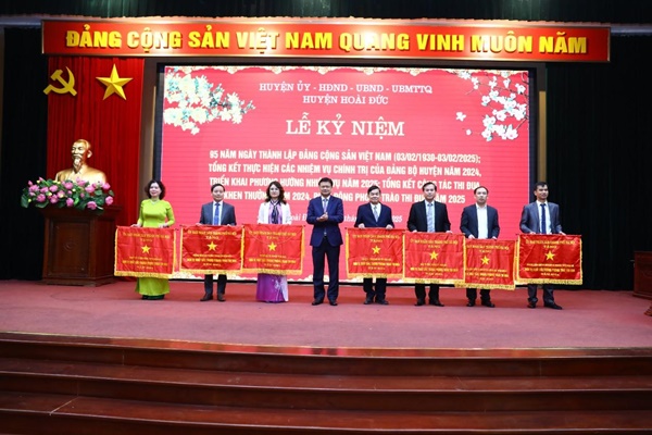 Thi đua khen thưởng – Động lực để phát triển bền vững- Ảnh 1.