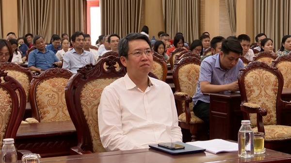 Hội nghị quán triệt, triển khai chỉ đạo của Ban Bí thư về lưu trữ, quản lý tài liệu trong quá trình sắp xếp tổ chức bộ máy của hệ thống chính trị ở địa phương- Ảnh 2.
