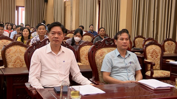 Hội nghị quán triệt, triển khai chỉ đạo của Ban Bí thư về lưu trữ, quản lý tài liệu trong quá trình sắp xếp tổ chức bộ máy của hệ thống chính trị ở địa phương- Ảnh 3.