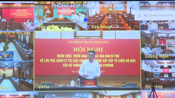 Hội nghị quán triệt, triển khai chỉ đạo của Ban Bí thư về lưu trữ, quản lý tài liệu trong quá trình sắp xếp tổ chức bộ máy của hệ thống chính trị ở địa phương- Ảnh 5.