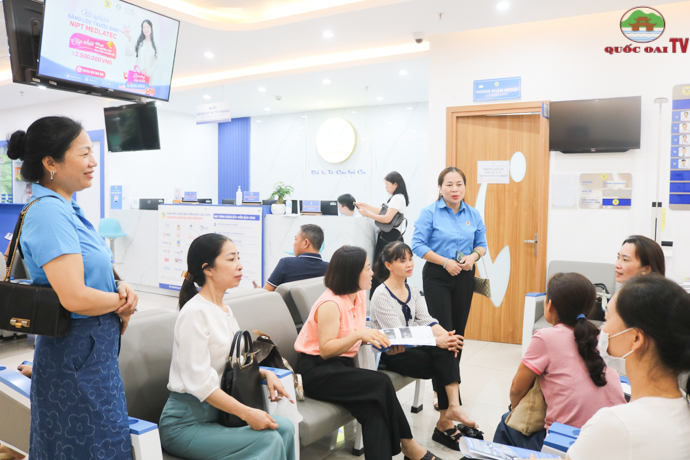 Liên đoàn lao động huyện phối hợp với Phòng khám Medlatec tổ chức khám sức khỏe cho 100 nữ công nhân, viên chức, lao động có hoàn cảnh khó khăn- Ảnh 1.