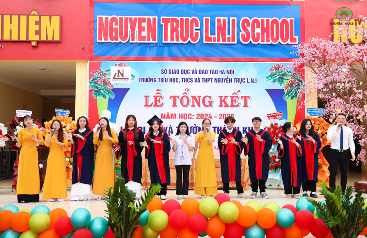 Trường Phổ thông Nguyễn Trực tổ chức Lễ tổng kết năm học 2024-2025 và Lễ tri ân và trưởng thành cho học sinh khối 12- Ảnh 24.