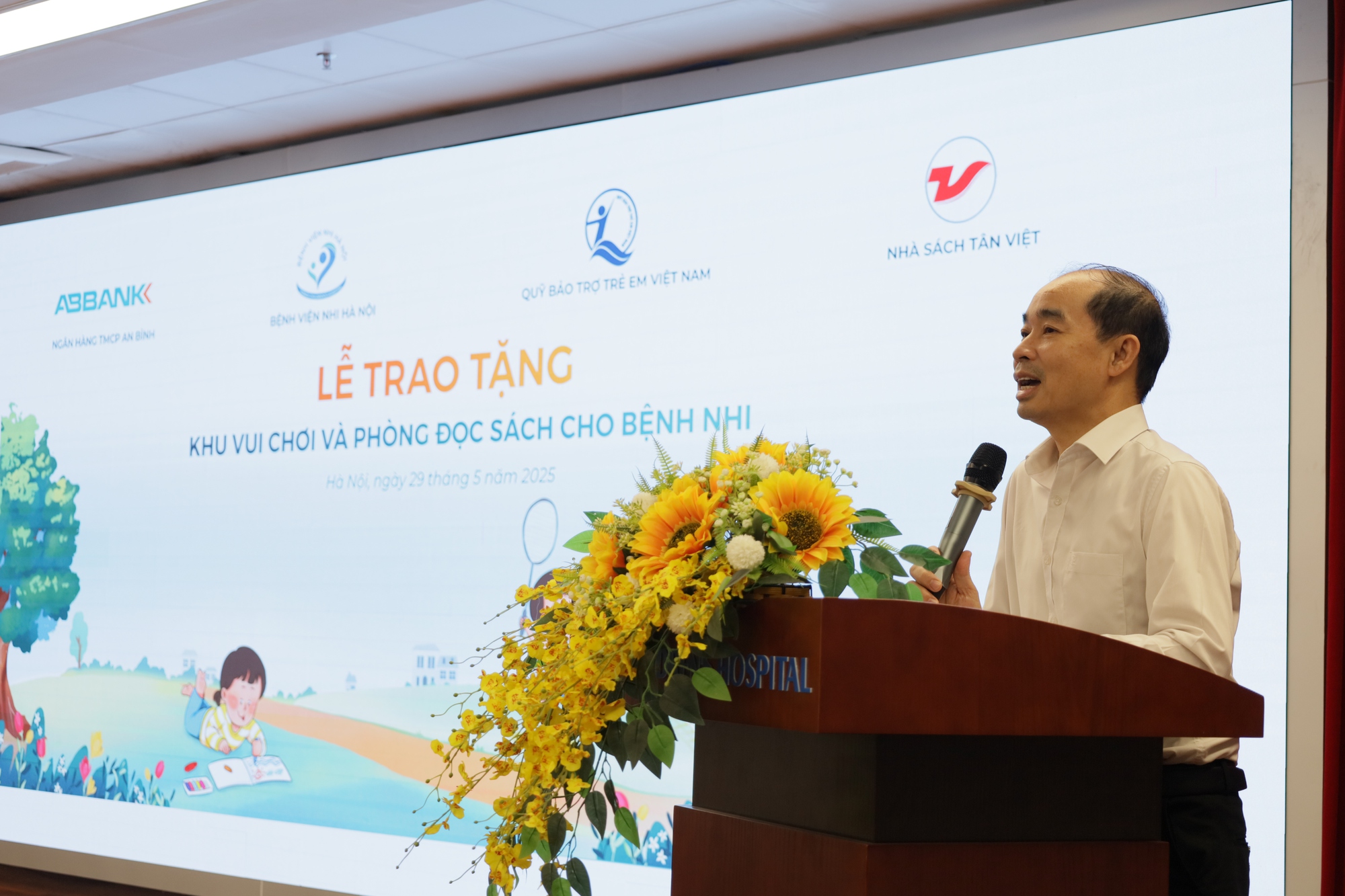 https://soyte.hanoi.gov.vn/documents/5065338/8914568/IMG_4443.JPG/c9b50800-1955-440f-84ab-b57bae35bca4?t=1748500878300