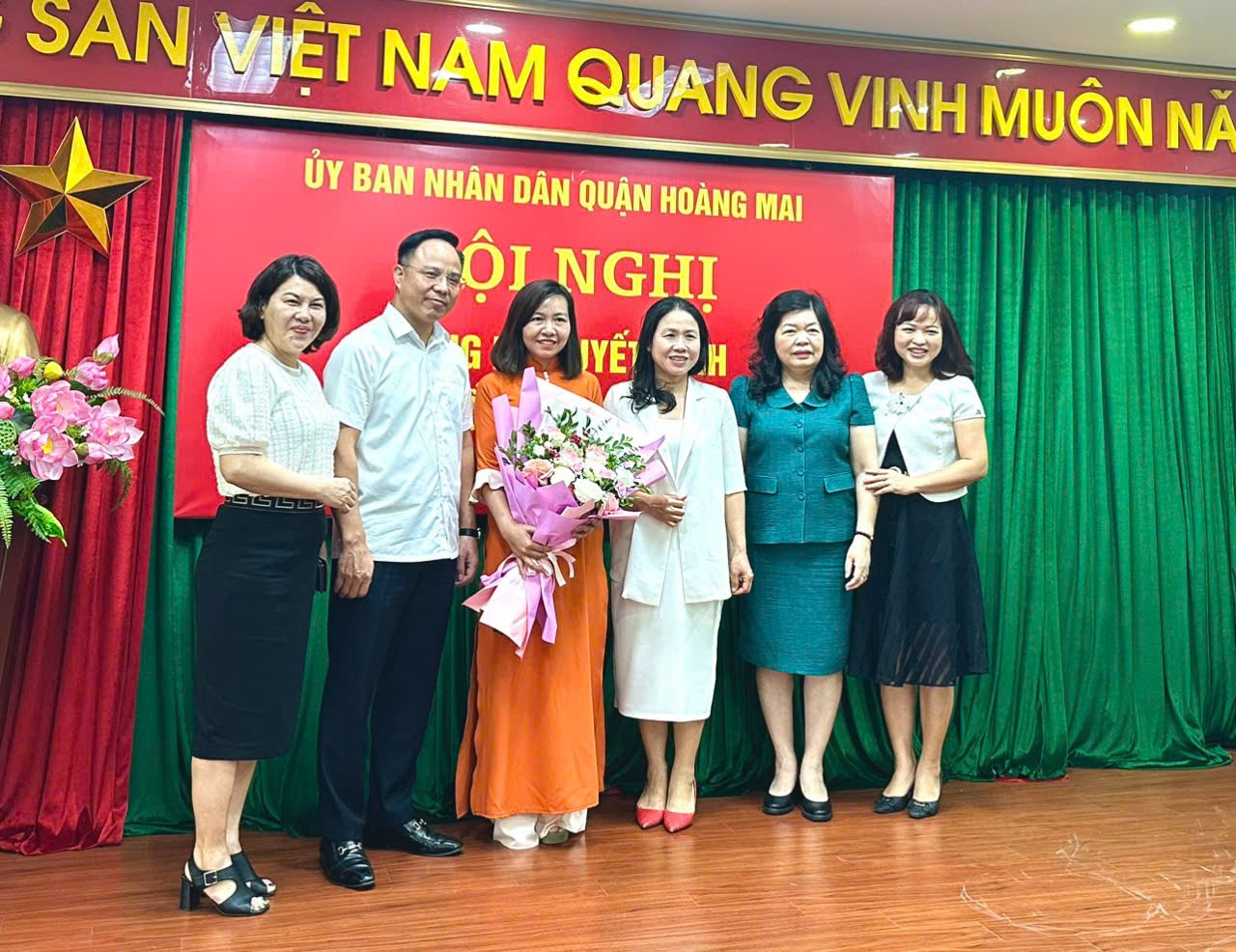 Cô giáo Nguyễn Thị Hương – Phó hiệu trưởng -- Ảnh 1.
