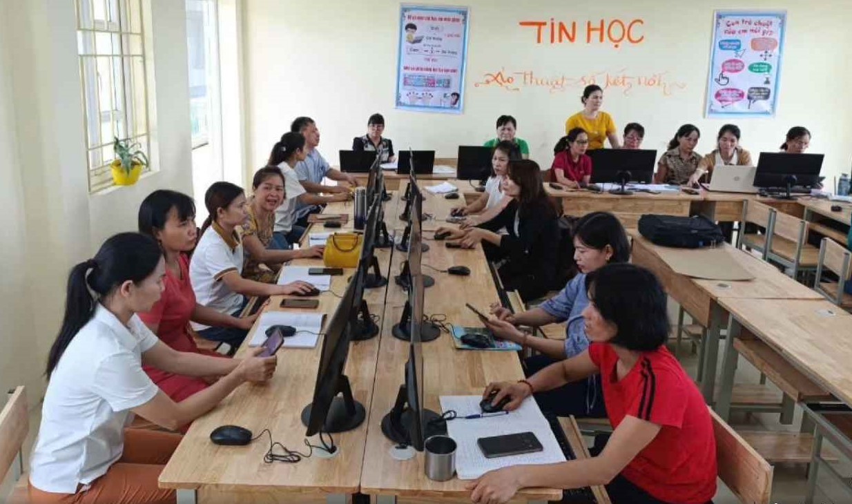 C:\Users\Admin\Desktop\HUYỆN ỦY - UBND HUYỆN\MỚI\TH Trung Tú tập huấn.jpg