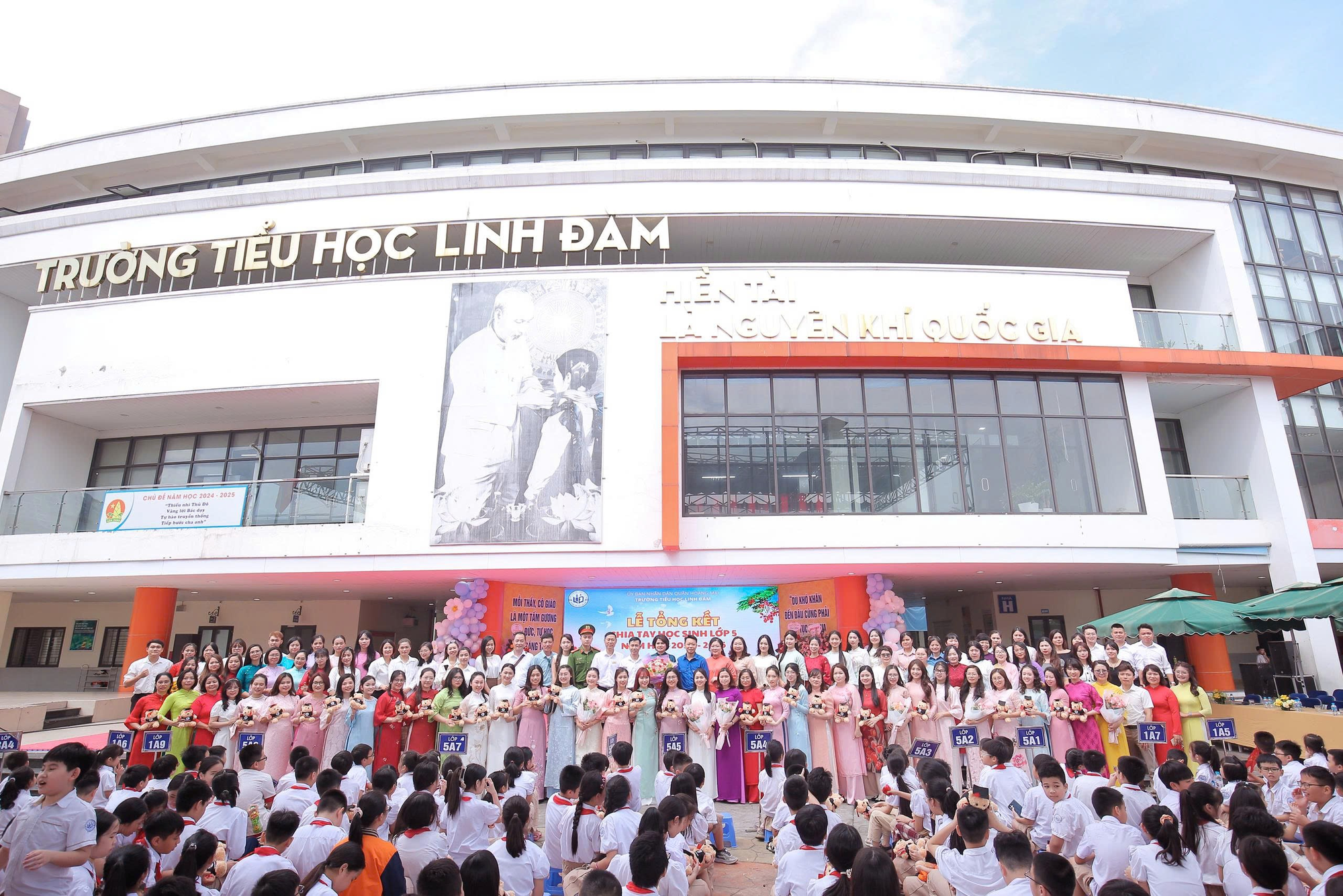 Trường tiểu học Linh Đàm long trọng tổ chức lễ tổng kết năm học 2024–2025- Ảnh 1.