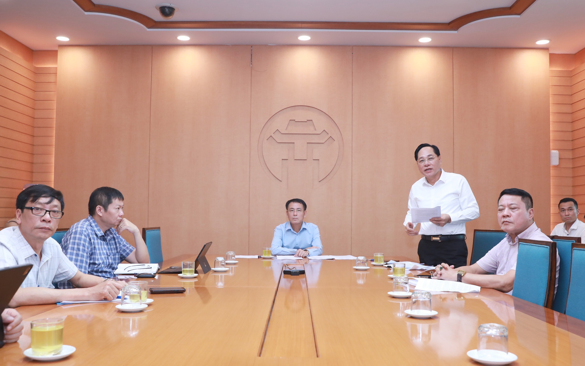 Phó Chủ tịch UBND Thành phố Nguyễn Trọng Đông chủ trì hội nghị tại điểm cầu UBND Thành phố