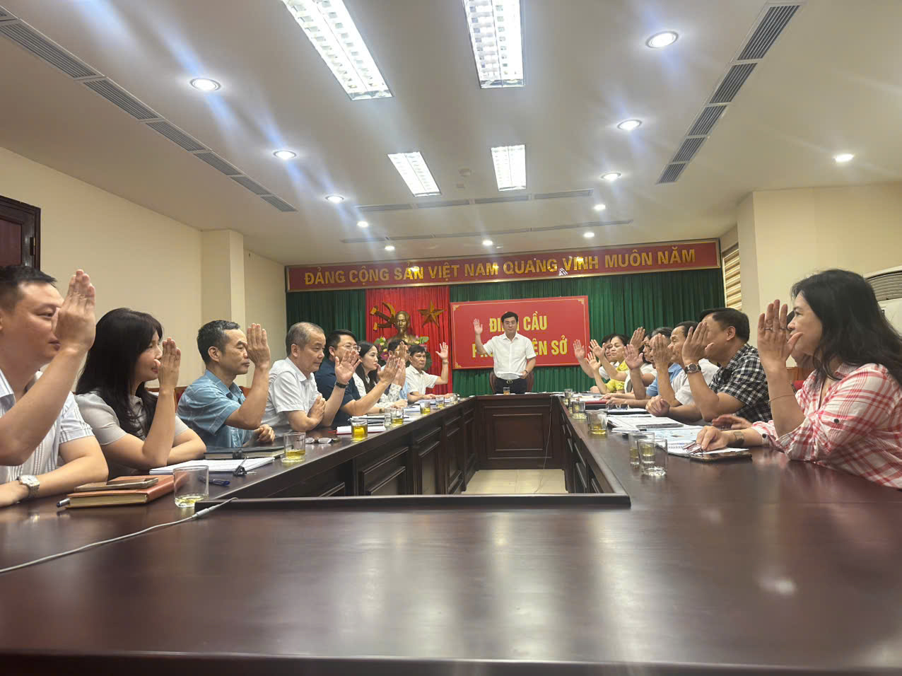 Phường Yên Sở tổ chức hội nghị diễn tập Ban Chấp hành Đảng bộ phường thông qua dự thảo Đề án phân bổ đại biểu dự Đại hội đại biểu Đảng bộ phường Yên Sở lần thứ I, nhiệm kỳ 2025 - 2030- Ảnh 1.