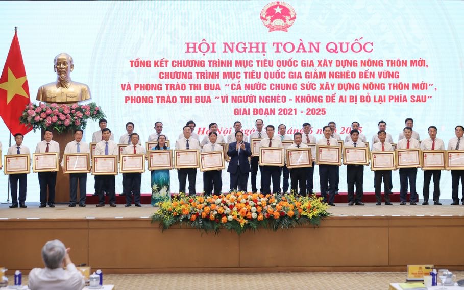 Không hy sinh tiến bộ, công bằng, an sinh xã hội và môi trường nông thôn để chạy theo tăng trưởng đơn thuần