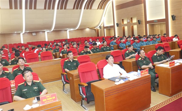 Huyện Gia Lâm sơ kết công tác quân sự 6 tháng đầu năm 2025- Ảnh 1.