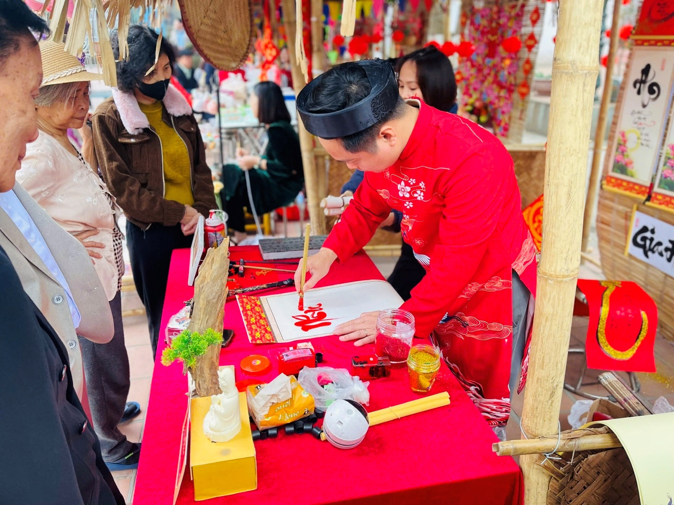 Lễ hội truyền thống đình Khương Hạ Xuân Ất Tỵ 2025 – Giữ gìn và phát huy bản sắc văn hóa dân tộc- Ảnh 8.