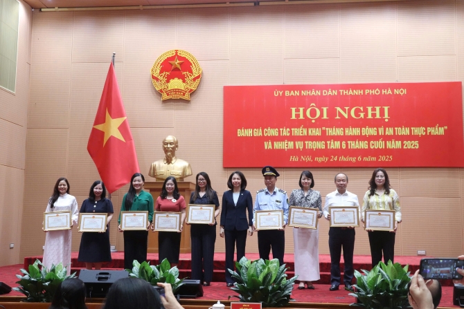 Các địa phương tiếp tục đẩy mạnh tuyên truyền, phổ biến kiến thức ATTP cho người dân- Ảnh 3.