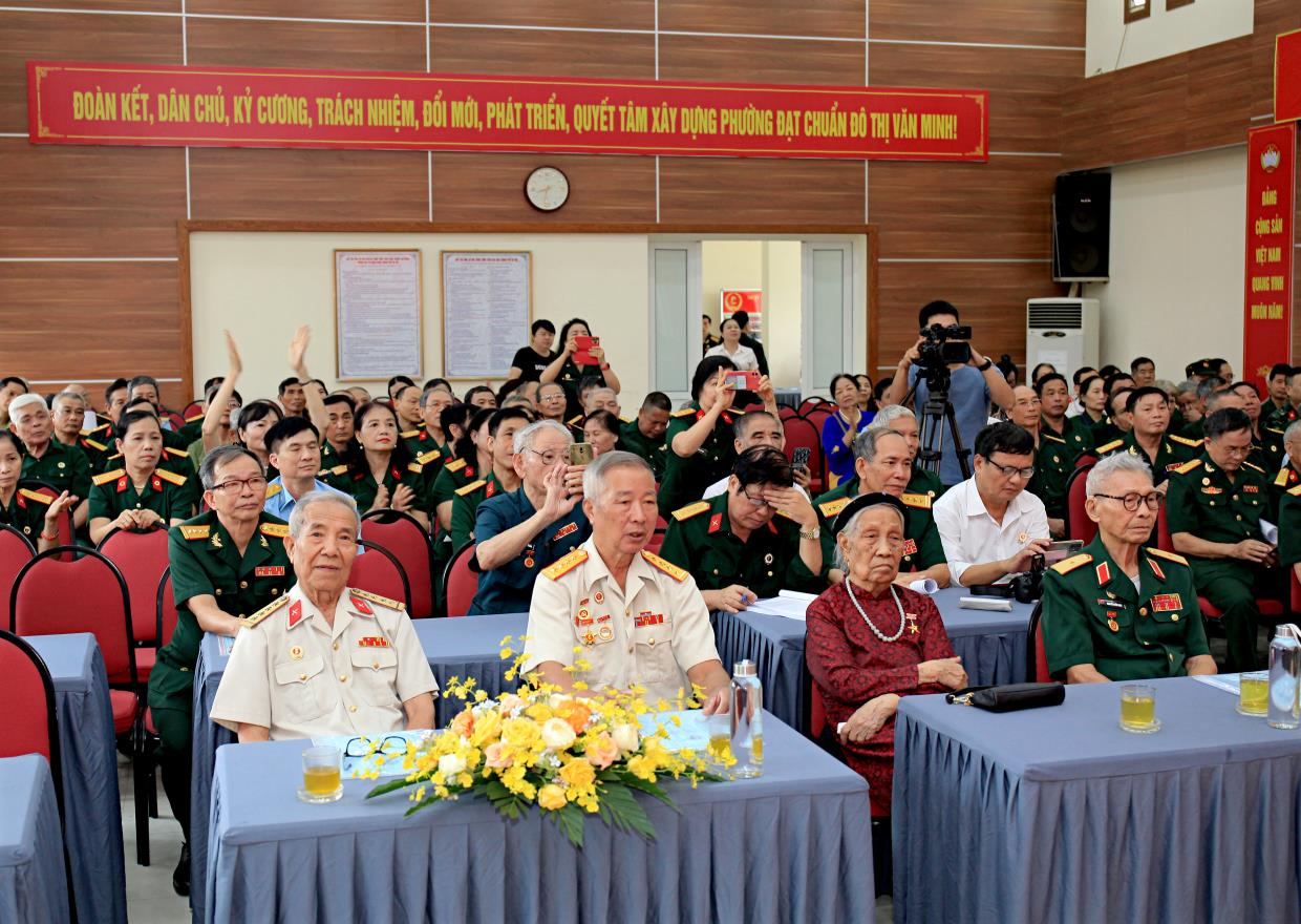 HỘI CCB PHƯỜNG PHÚ THƯỢNG ( QUẬN TÂY HỒ): PHONG TRÀO THI ĐUA THỰC SỰ LÀ ĐỘNG LỰC MẠNH, GÓP PHẦN THỰC HIỆN HIỆU QUẢ CÁC NHIỆM VỤ- Ảnh 3.