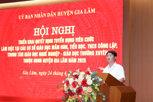 Hội nghị công bố Quyết định tuyển dụng viên chức ngành giáo dục năm 2025- Ảnh 3.