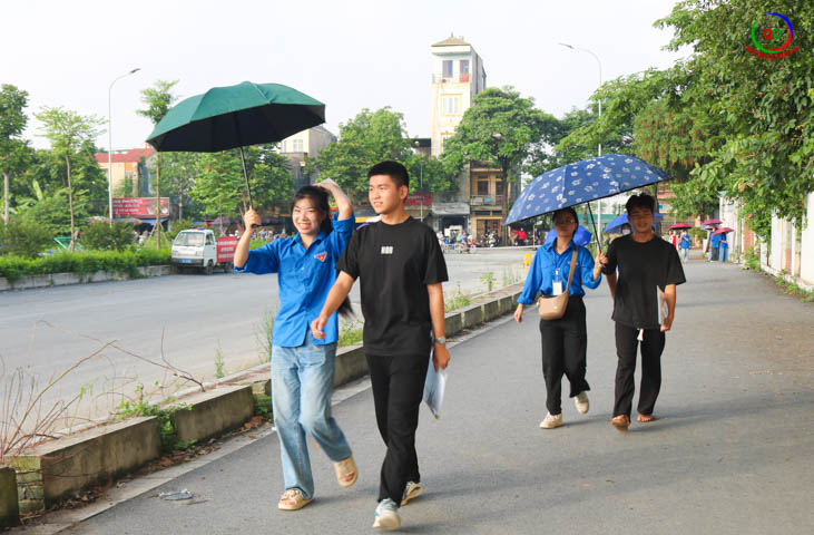 Gần 3.000 thí sinh huyện Quốc Oai bước vào thi tốt nghiệp THPT thuận lợi- Ảnh 9.