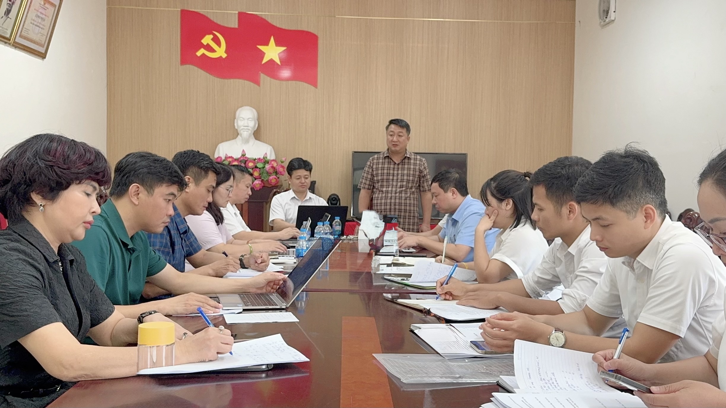 UBND xã Bình Minh (mới) tổ chức Hội nghị triển khai nhiệm vụ vận hành thử nghiệm hoạt động của Uỷ ban nhân dân xã