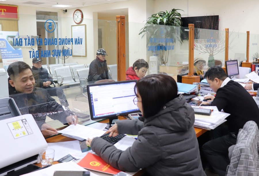 Đảng bộ quận Hoàn Kiếm: Nỗ lực hoàn thành các mục tiêu của nhiệm kỳ- Ảnh 1.