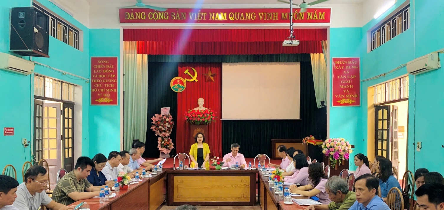 Ban đại diện Hội đồng quản trị Ngân hàng chính sách xã hội thành phố Hà Nội kiểm tra, giám sát tại huyện Đan Phượng- Ảnh 1.
