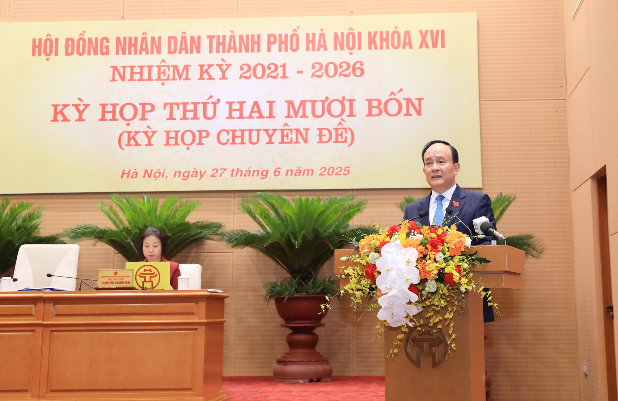 Khai mạc kỳ họp thứ 24 HĐND Thành phố khóa XVI- Ảnh 3.