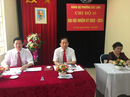 NGƯỜI BÍ THƯ CHI BỘ GƯƠNG MẪU- Ảnh 1.