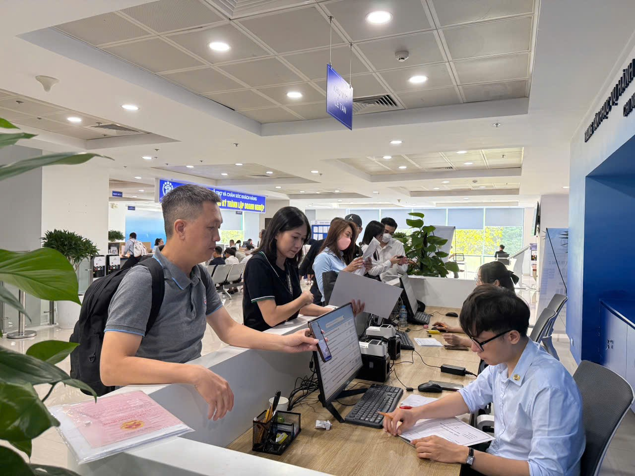 Thay đổi địa điểm tiếp nhận và trả kết quả giải quyết thủ tục hành chính (Bộ phận “Một cửa”) của Chi nhánh số 1 Trung tâm Phục vụ hành chính công thành phố Hà Nội- Ảnh 1.