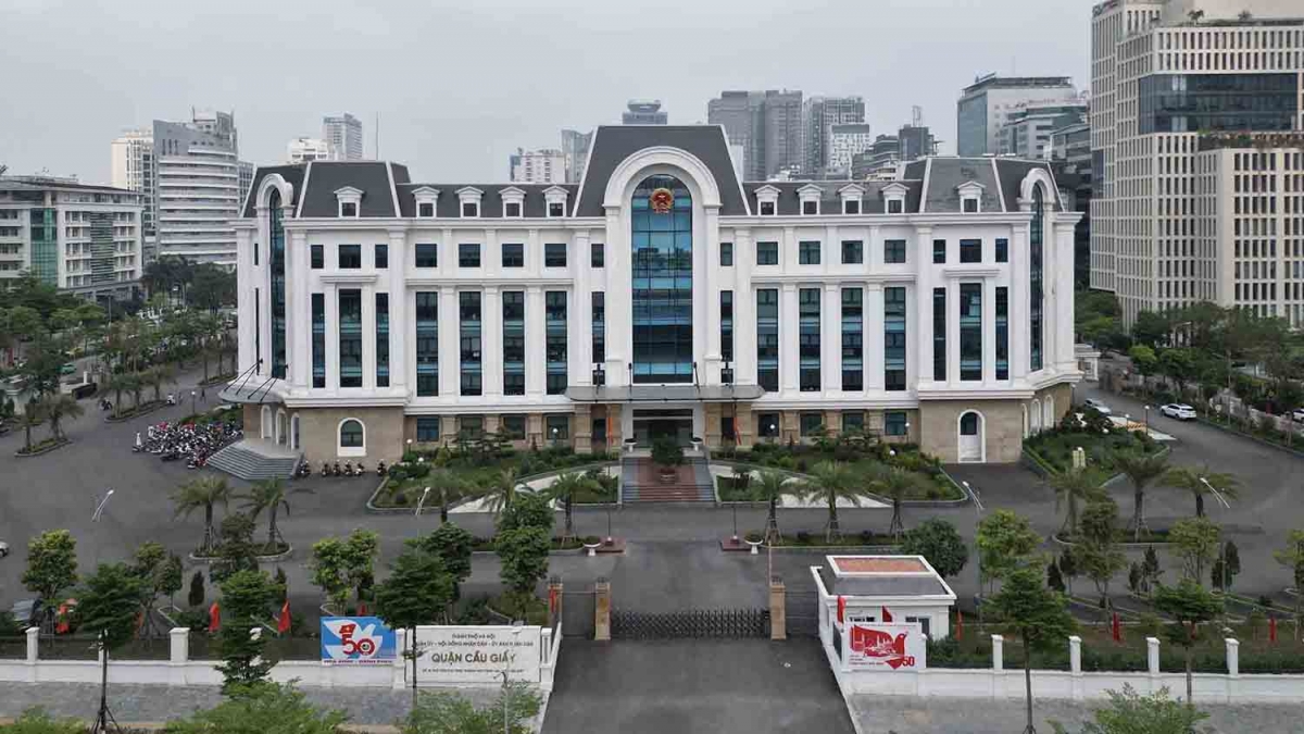 Những phường mới nào ở Hà Nội sẽ tiếp quản, sử dụng trụ sở quận cũ?- Ảnh 1.