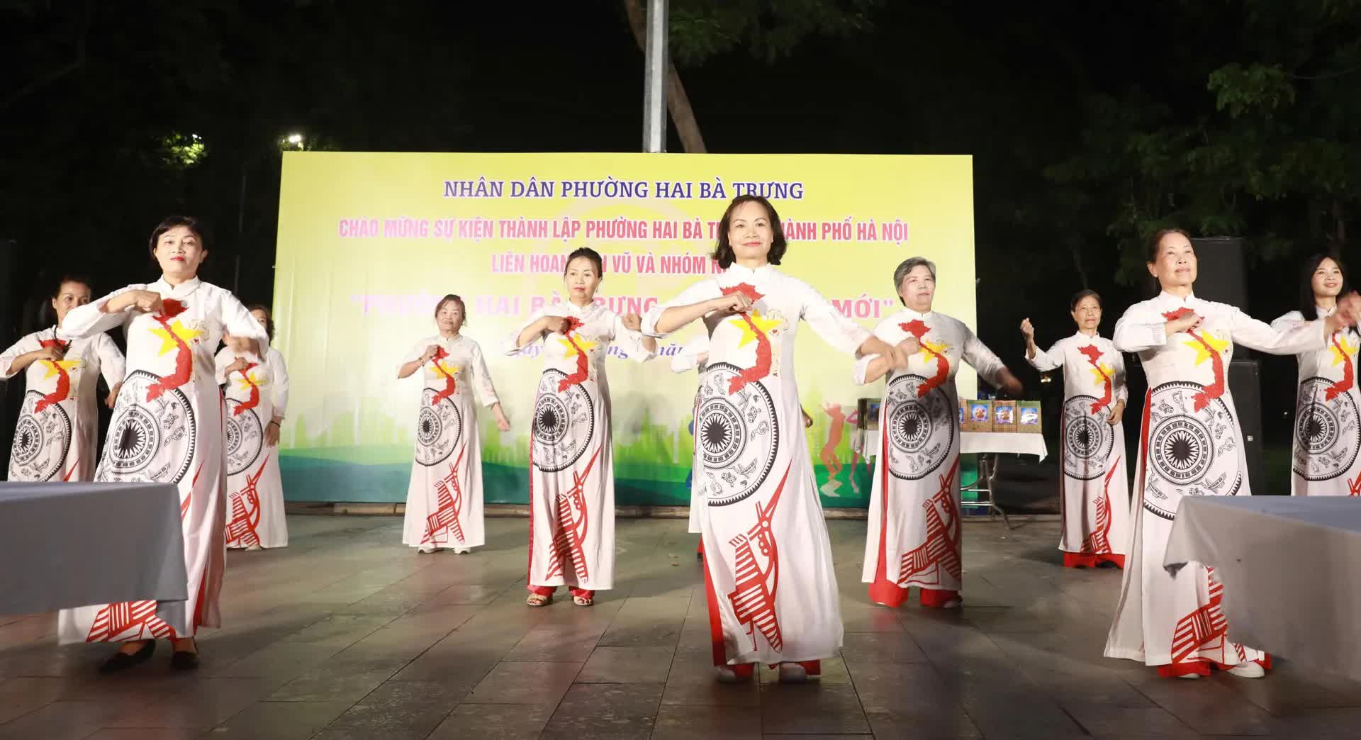 Cán bộ, Nhân dân phường Hai Bà Trưng vui mừng chào đón sự kiện thành lập phường- Ảnh 4.