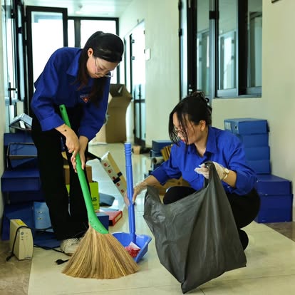 Tuổi trẻ, phụ nữ phường Đống Đa ra quân làm đẹp cảnh quan, hướng tới chào mừng ngày hội lớn- Ảnh 3.