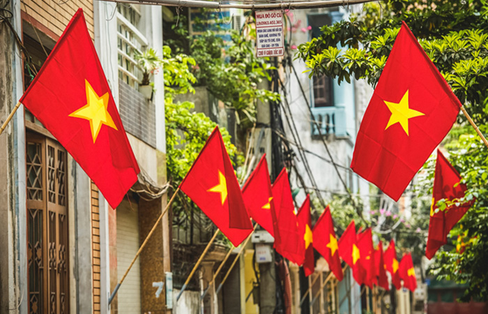 Thông báo treo cờ Tổ quốc- Ảnh 1.