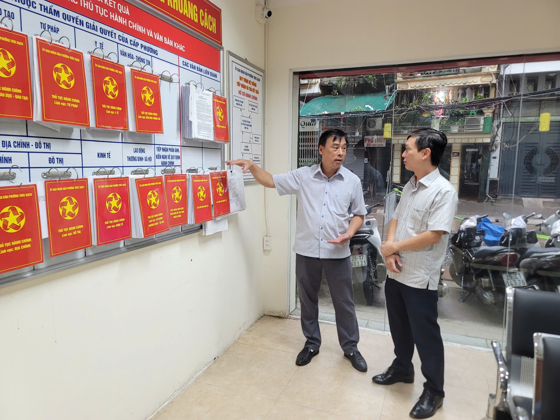 Phường Ba Đình (mới): Tích cực chuẩn bị vận hành chính thức từ 1-7- Ảnh 3.