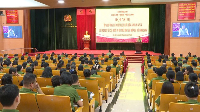 Hà Nội: Hơn 10.200 cán bộ chiến sỹ Công an cấp xã được tập huấn nghiệp vụ chính quyền hai cấp- Ảnh 6.