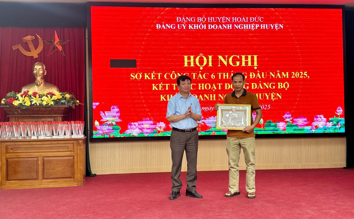 Đảng bộ Khối Doanh nghiệp sơ kết 6 tháng đầu năm 2025, công bố Quyết định kết thúc hoạt động của Đảng bộ Khối Doanh nghiệp- Ảnh 5.