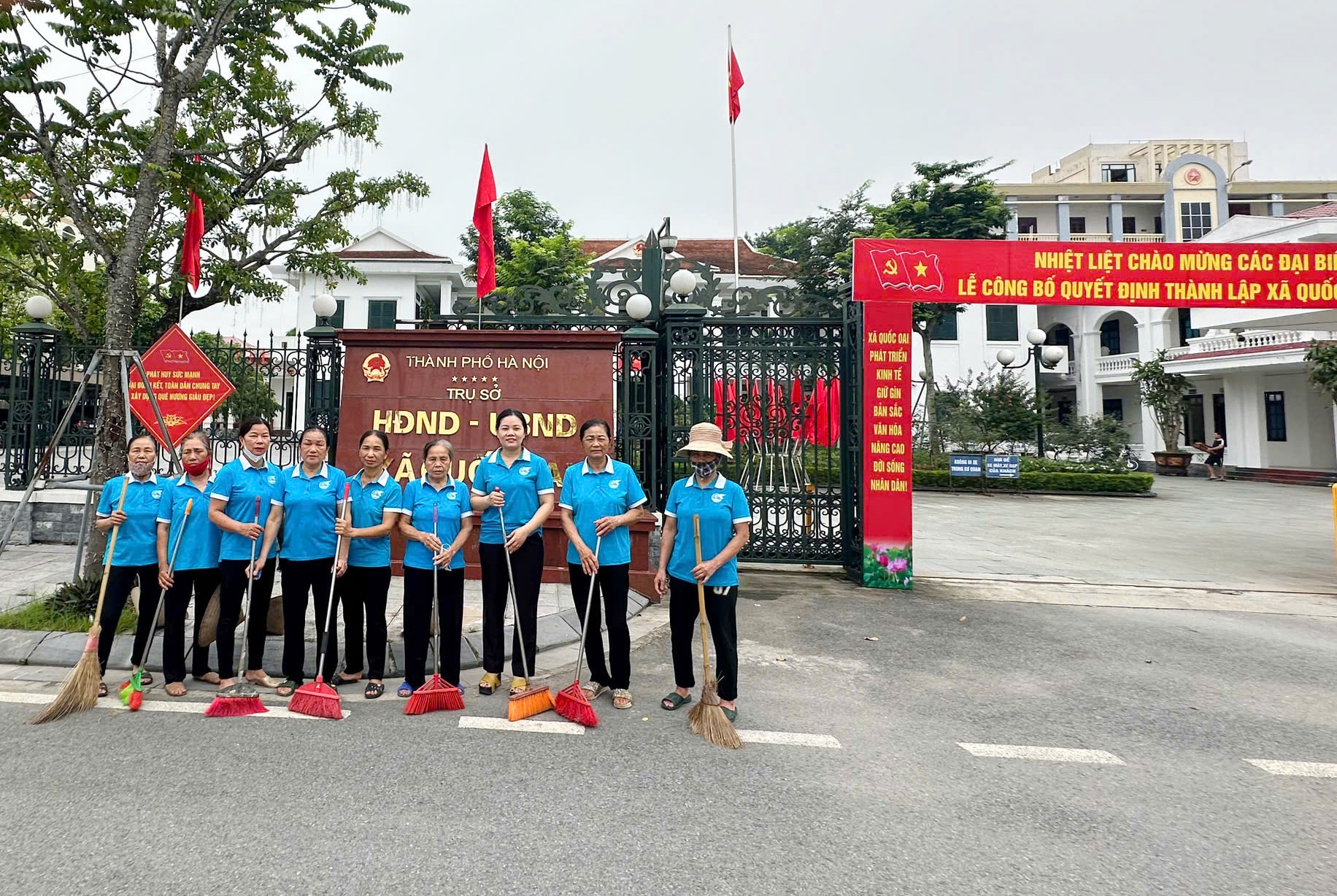 Phụ nữ 126 xã, phường ra quân vệ sinh môi trường- Ảnh 9.