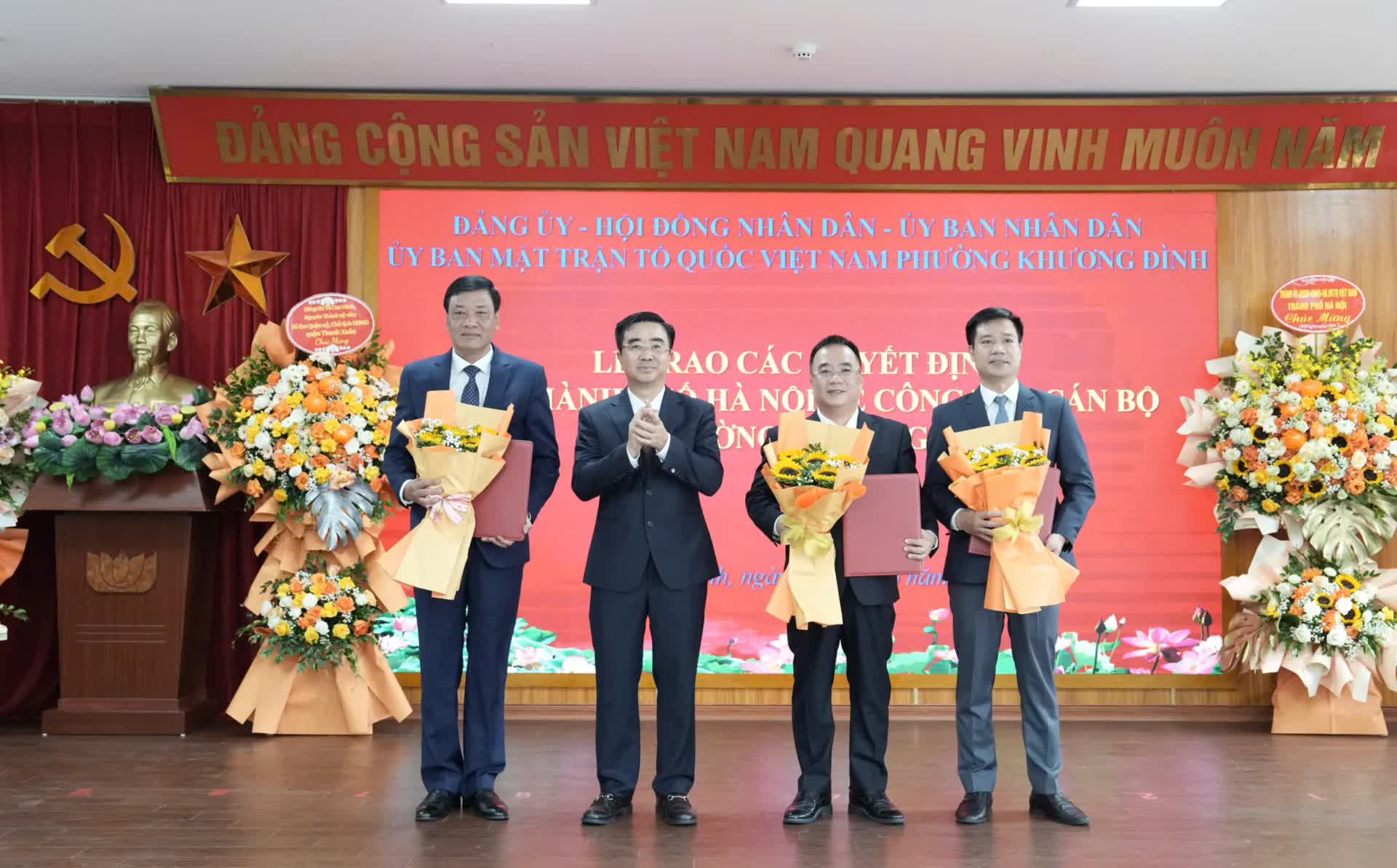 Đồng chí Võ Đăng Dũng giữ chức Bí thư Đảng ủy phường Khương Đình- Ảnh 3.