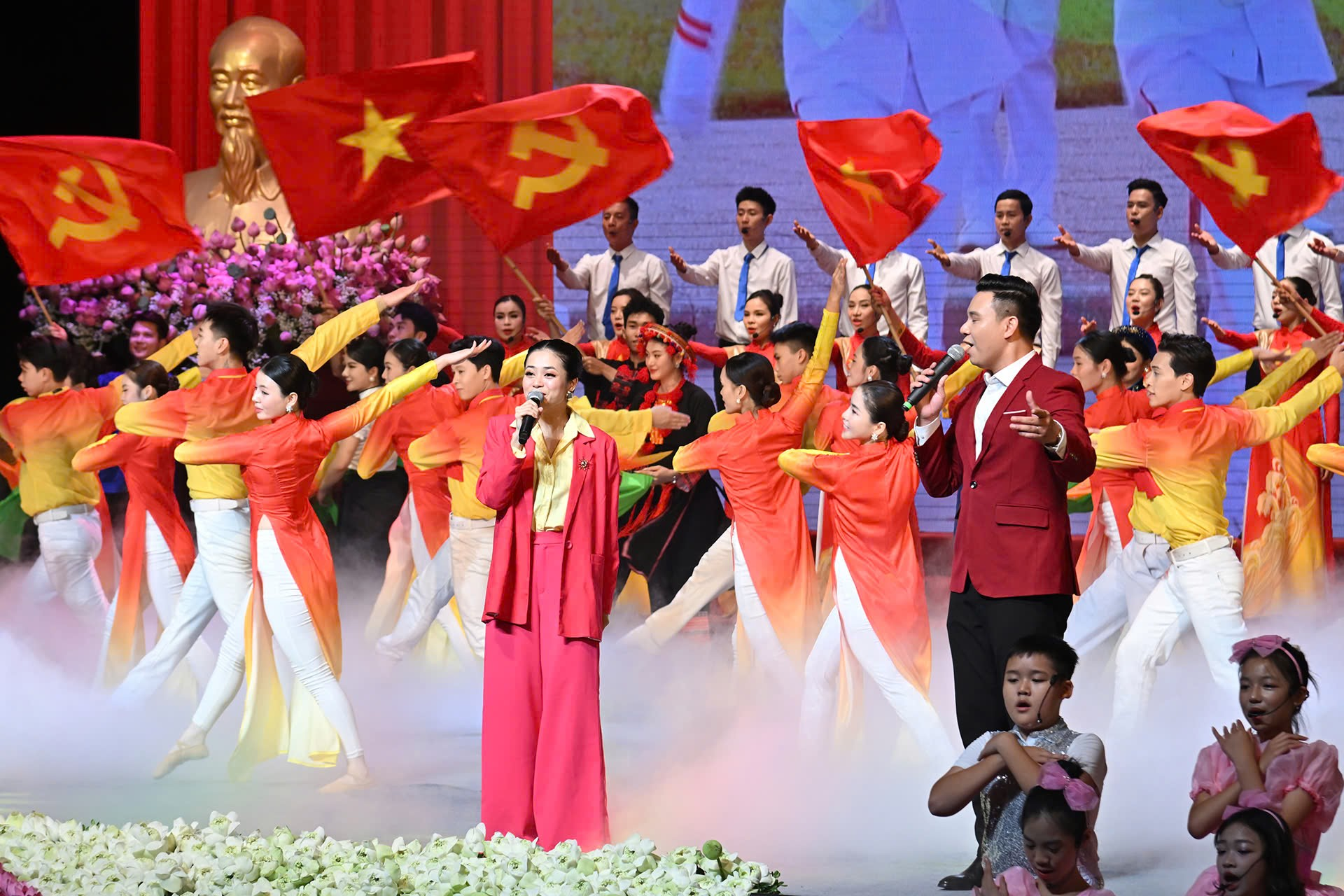 Đón nhận Quyết định về thành lập xã Quang Minh mới- Ảnh 4.