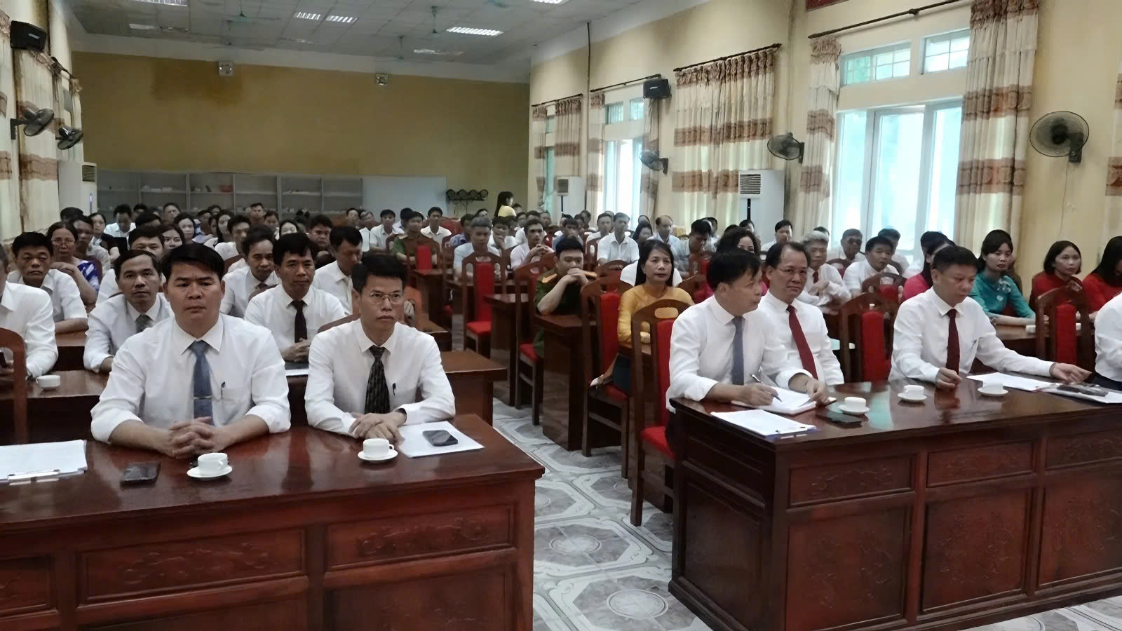 C:\Users\User\Desktop\hs\CT 1.7\z6757382486920_72e34ad11176f5279ce2cc55c9f93524.jpg