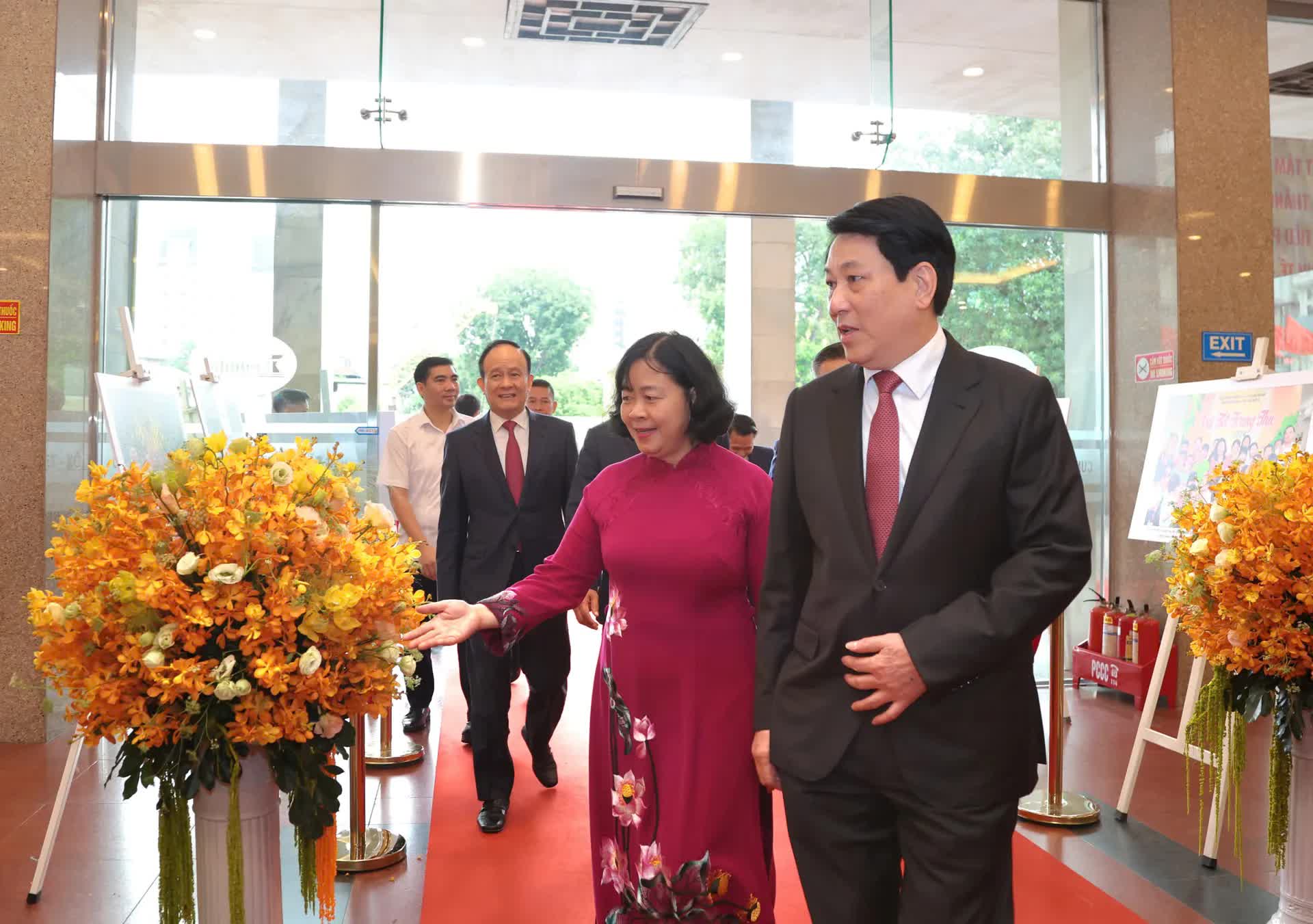 Hà Nội công bố 126 đơn vị hành chính xã, phường mới cùng đội ngũ cán bộ chủ chốt- Ảnh 1.