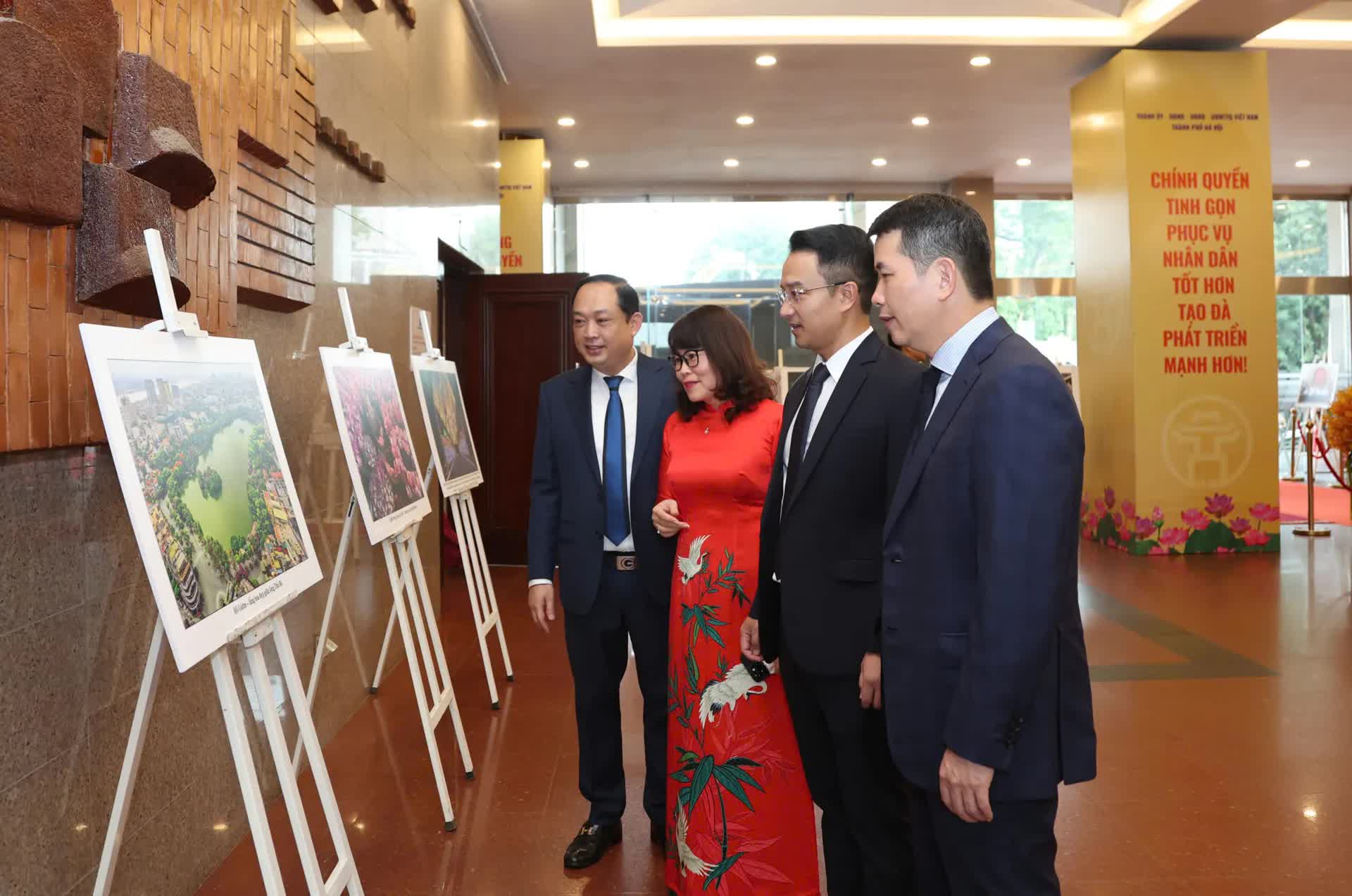 Hà Nội công bố 126 đơn vị hành chính xã, phường mới cùng đội ngũ cán bộ chủ chốt- Ảnh 5.