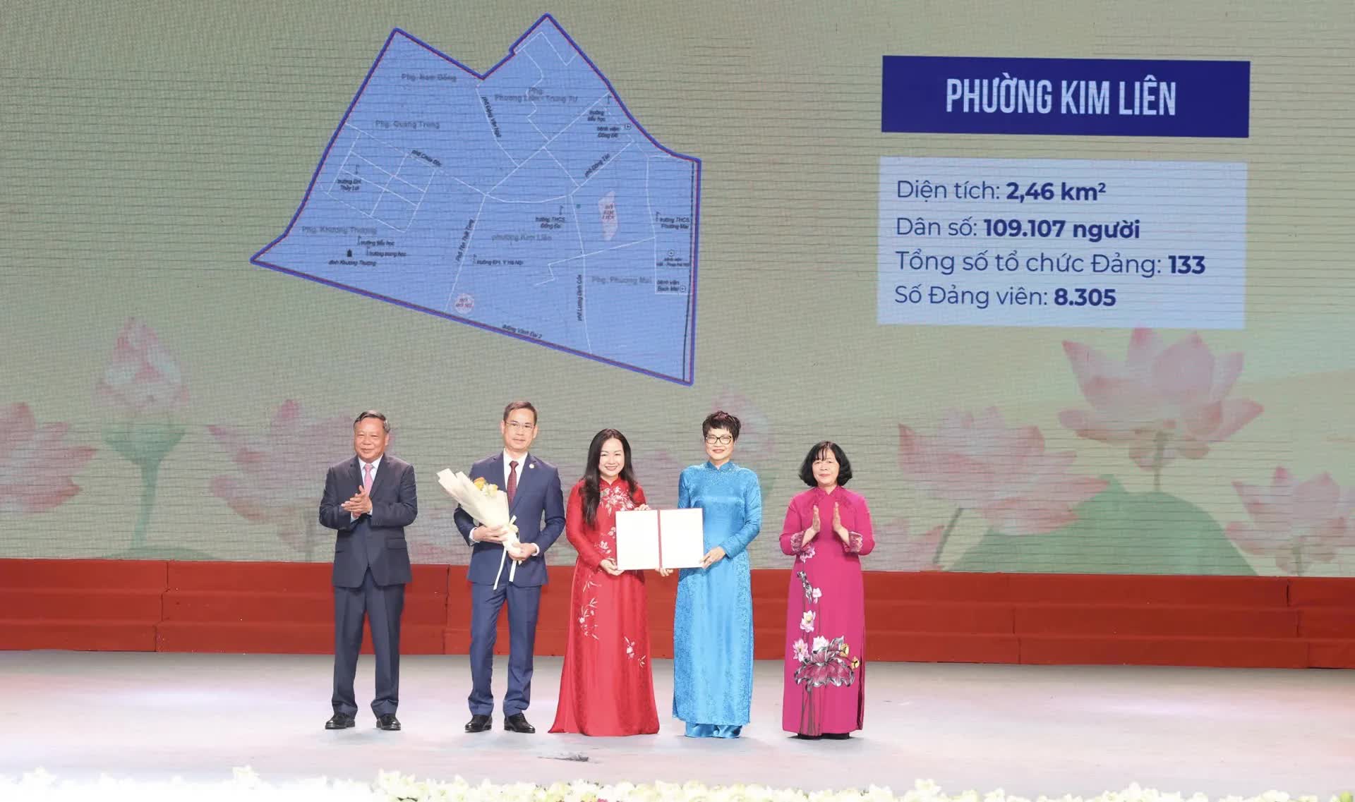 Hà Nội công bố 126 đơn vị hành chính xã, phường mới cùng đội ngũ cán bộ chủ chốt- Ảnh 12.