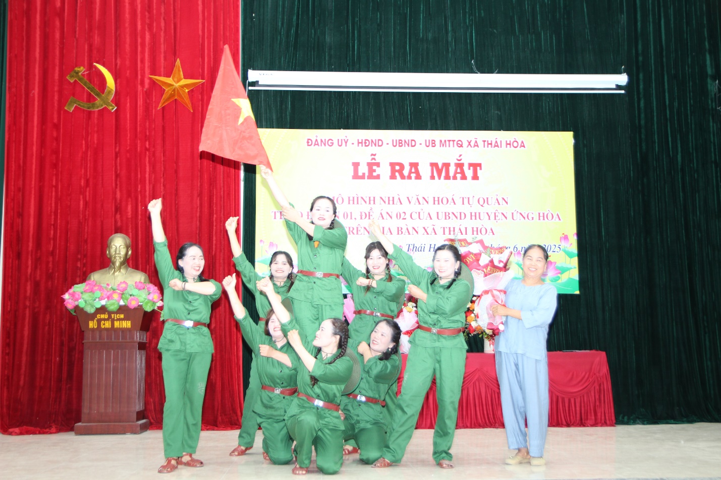 Thái Hòa ra mắt mô hình nhà văn hóa tự quản thực hiện Đề án 01, 02 của UBND huyện Ứng Hòa- Ảnh 9.