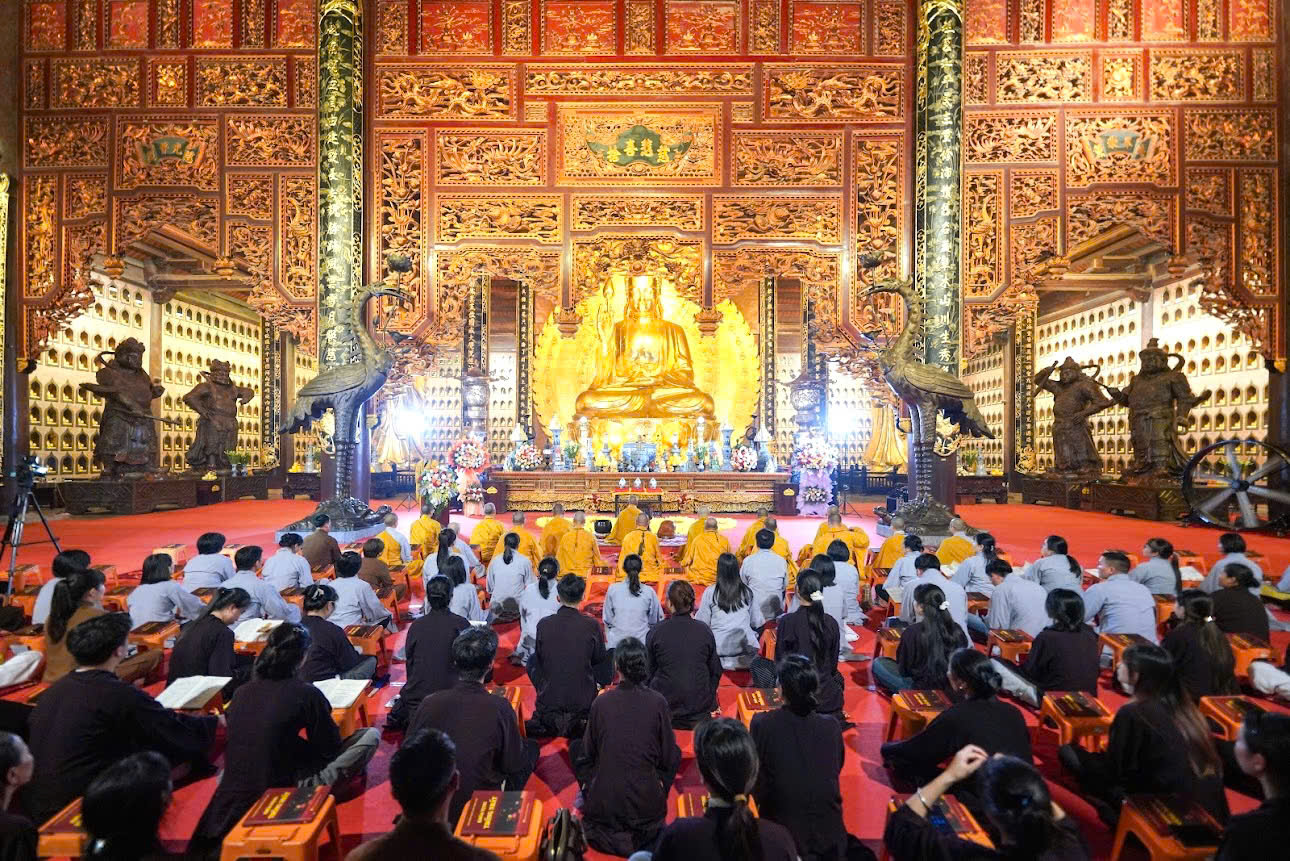 Hơn 18.000 ngôi chùa và tự viện cả nước đồng loạt 6h sáng cử chuông trống cầu quốc thái dân an- Ảnh 5.